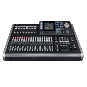 TASCAM DP-24SD 24 Kanallı Dijital Portastudio 1